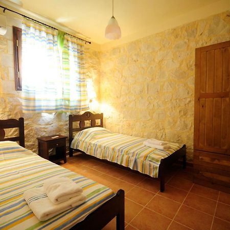 Ville Du Soleil - Exclusive Homes With Rustic Charm And Sensational Views Of The Mediterranean Sea มากรีเยียลอส ภายนอก รูปภาพ