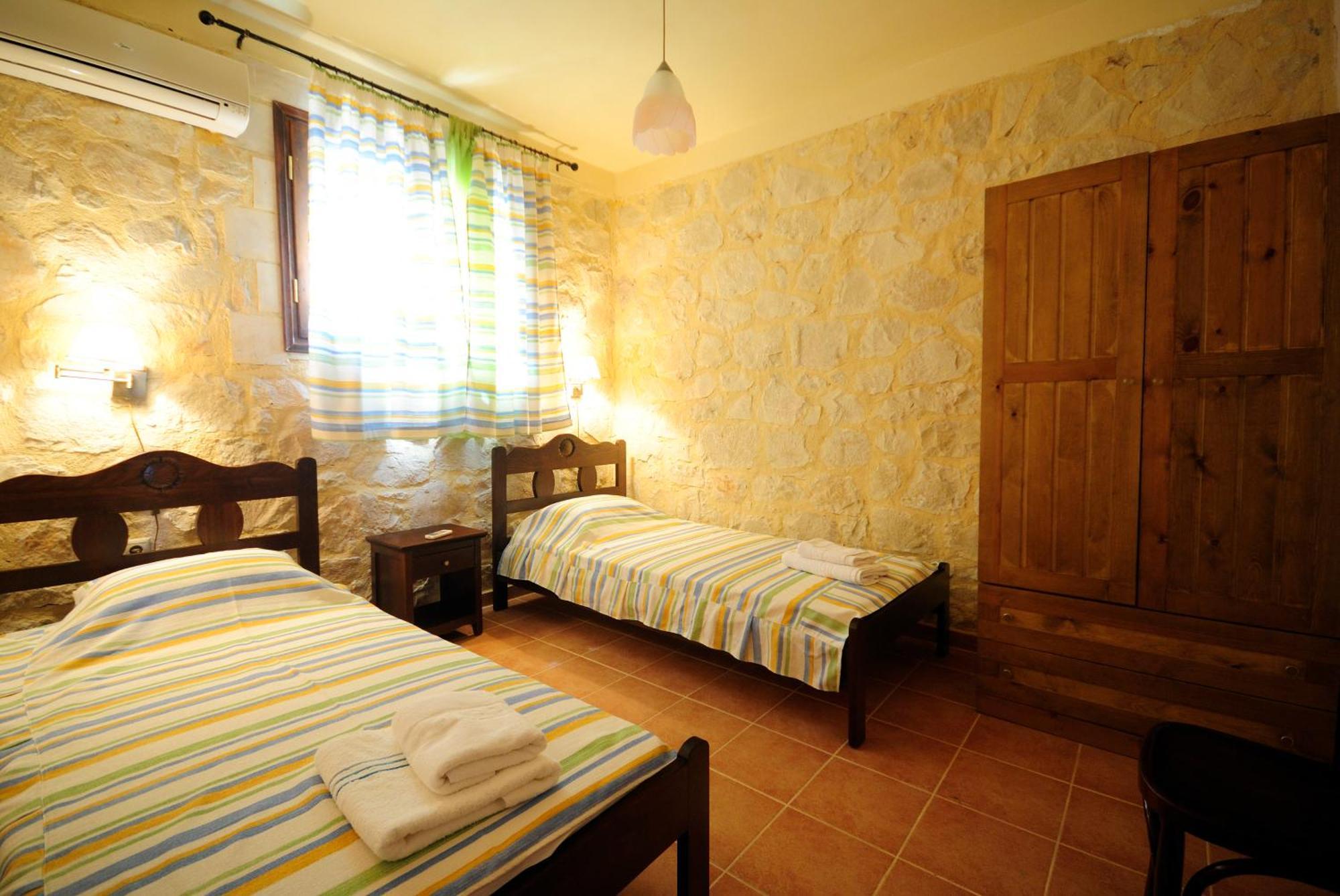Ville Du Soleil - Exclusive Homes With Rustic Charm And Sensational Views Of The Mediterranean Sea มากรีเยียลอส ภายนอก รูปภาพ