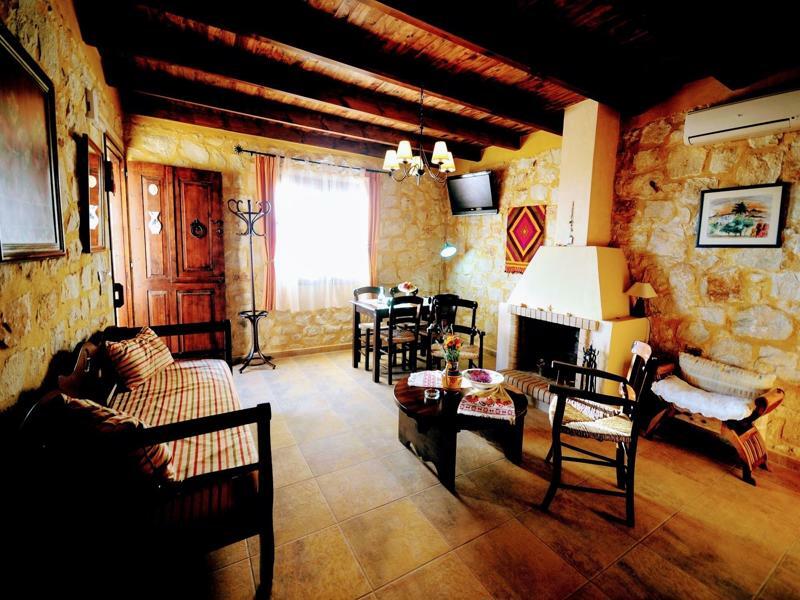 Ville Du Soleil - Exclusive Homes With Rustic Charm And Sensational Views Of The Mediterranean Sea มากรีเยียลอส ภายนอก รูปภาพ