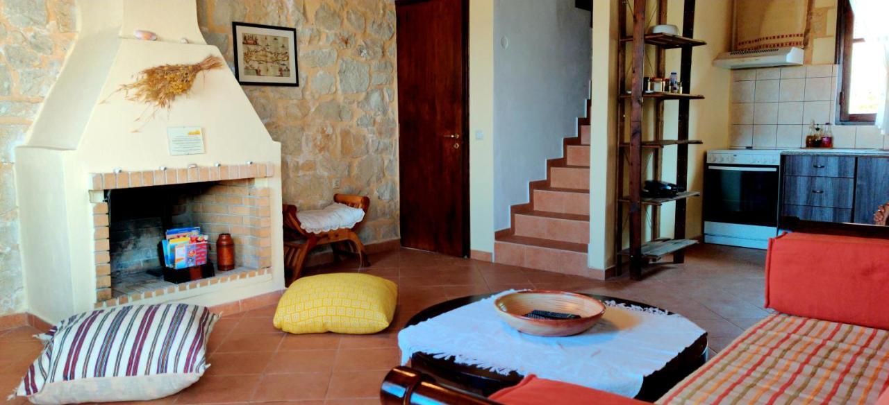 Ville Du Soleil - Exclusive Homes With Rustic Charm And Sensational Views Of The Mediterranean Sea มากรีเยียลอส ภายนอก รูปภาพ