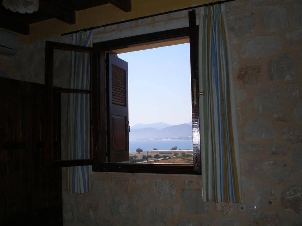 Ville Du Soleil - Exclusive Homes With Rustic Charm And Sensational Views Of The Mediterranean Sea มากรีเยียลอส ภายนอก รูปภาพ